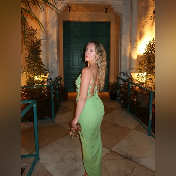 Thanks for stopping by my closet 😍❤️ - Picture 5 of 14